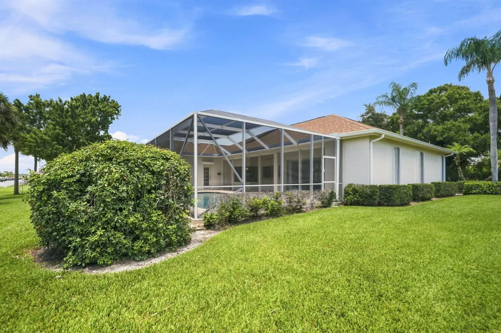 2624 SW River Shore Drive 