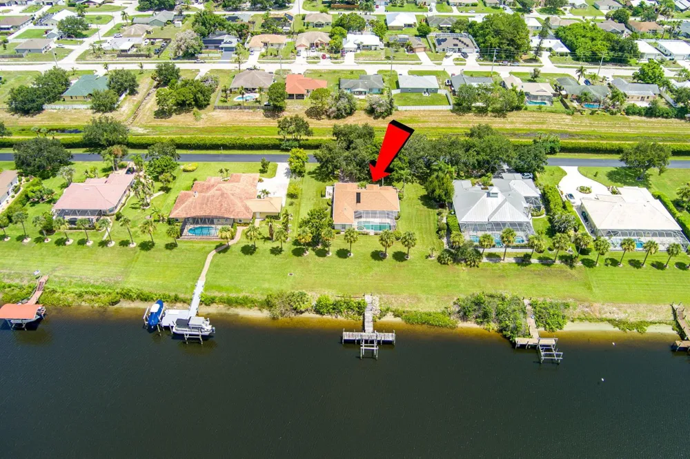 2624 SW River Shore Drive 
