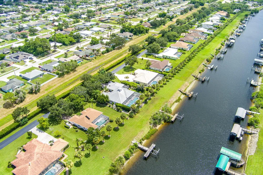 2624 SW River Shore Drive 