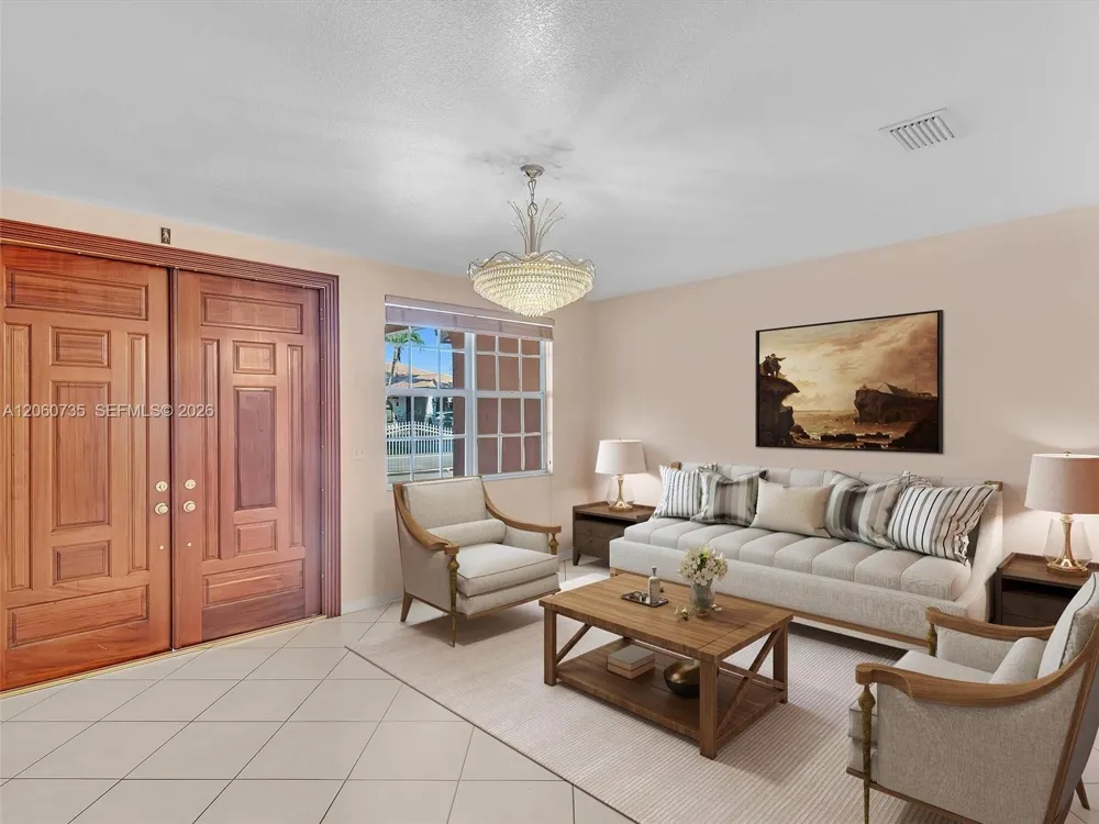 279 NW 119th Ave. Miami, FL 33182