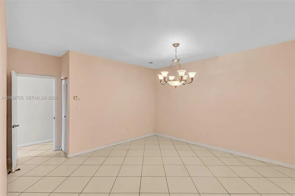 279 NW 119th Ave. Miami, FL 33182
