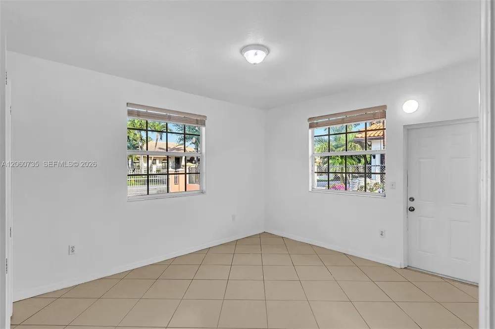 279 NW 119th Ave. Miami, FL 33182