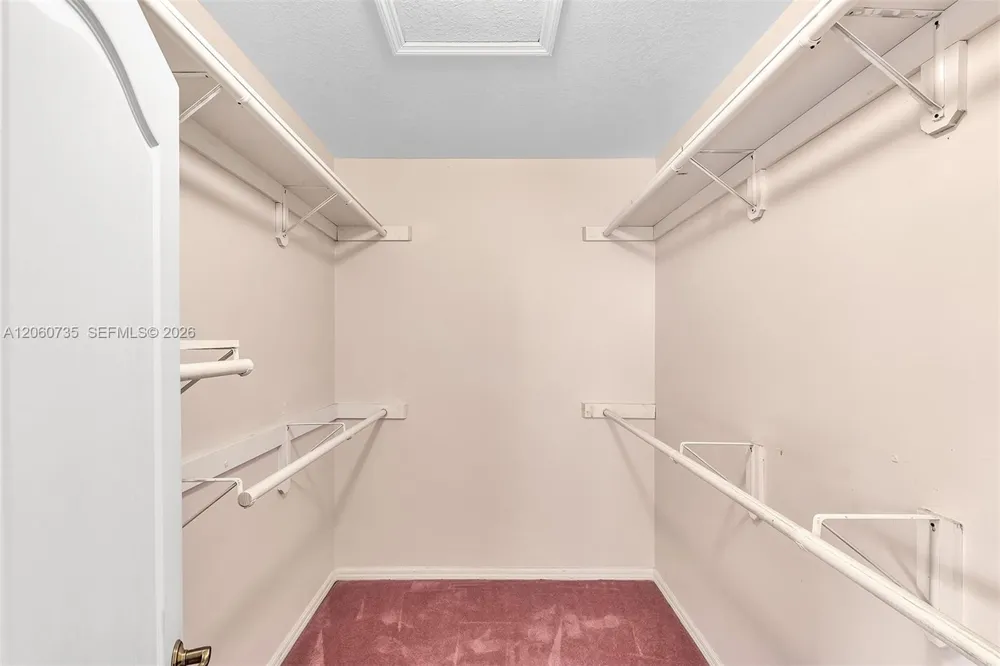 279 NW 119th Ave. Miami, FL 33182