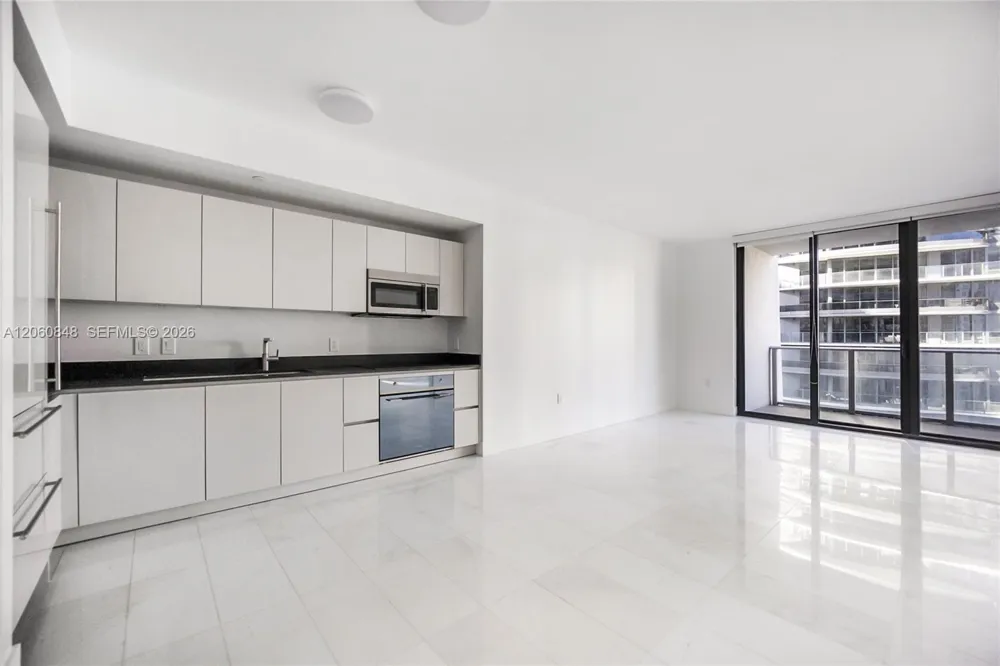 1010 Brickell Ave #2708 Miami, FL 33131
