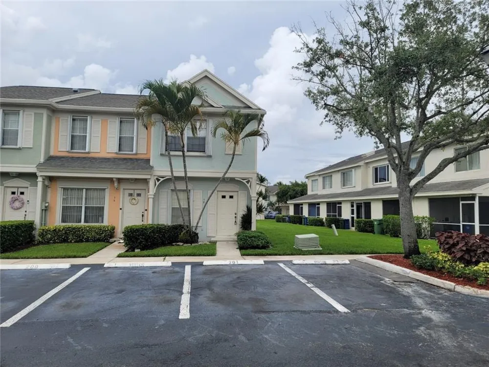 78 Simonton Circle Weston, FL 33326