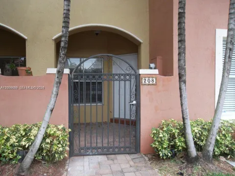 208 Lake Monterey Cir