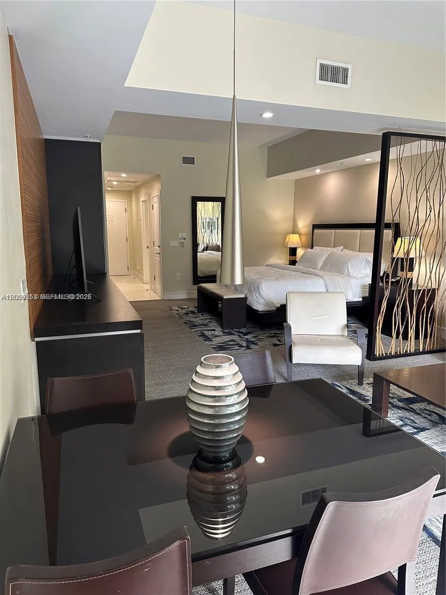 5300 NW 87th #1007 Doral, FL 33178