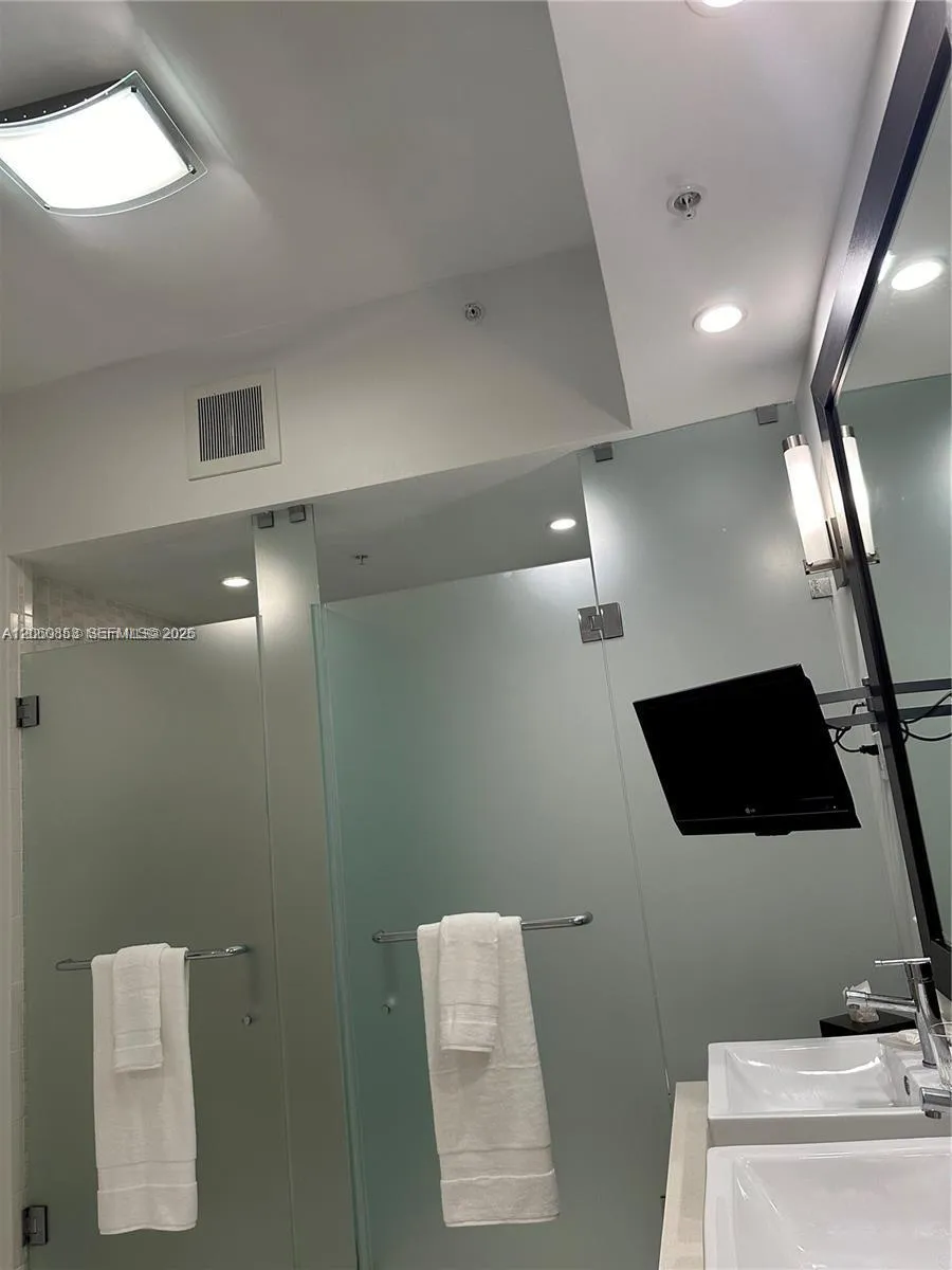 5300 NW 87th #1007 Doral, FL 33178