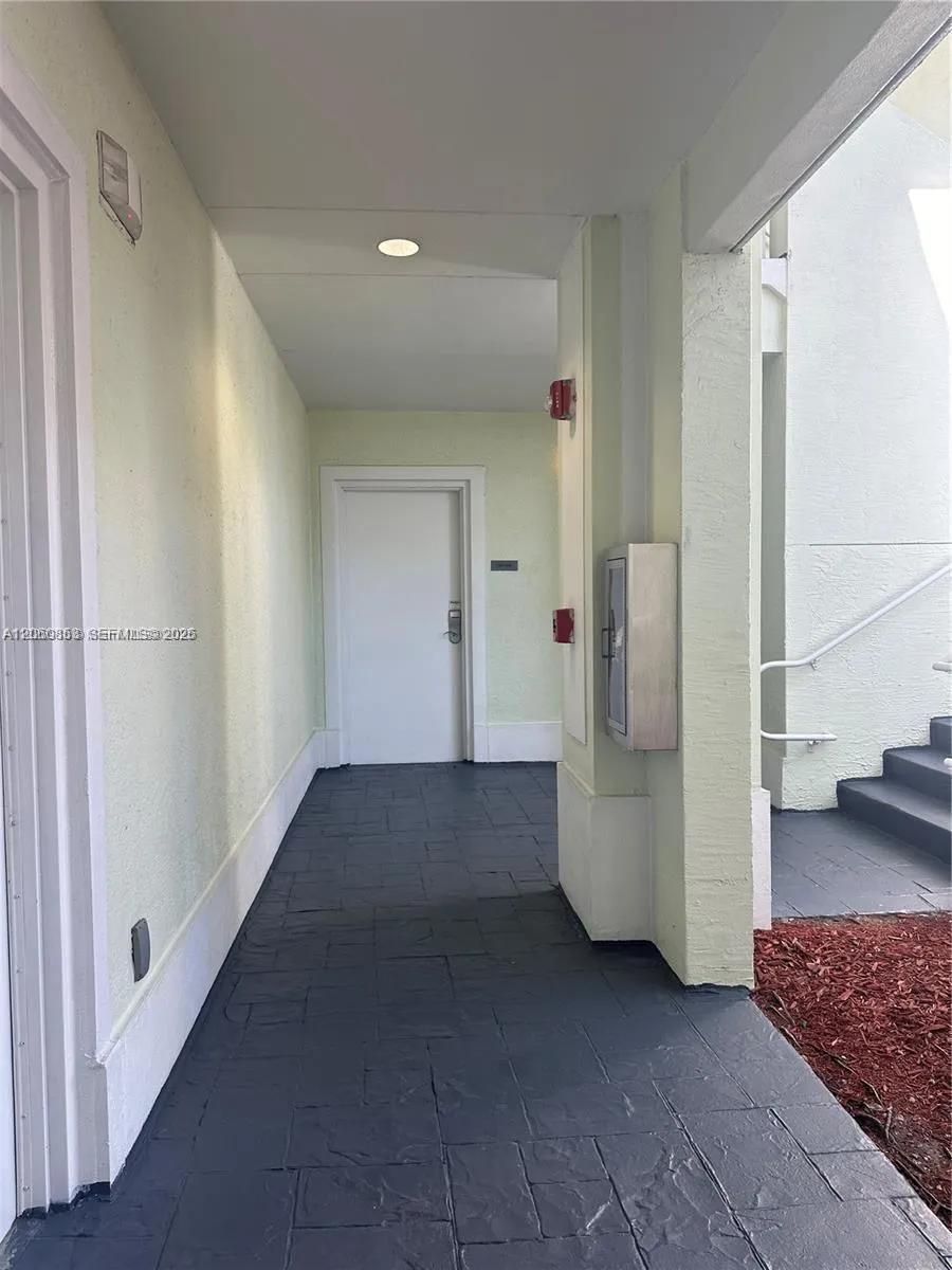 5300 NW 87th #1007 Doral, FL 33178
