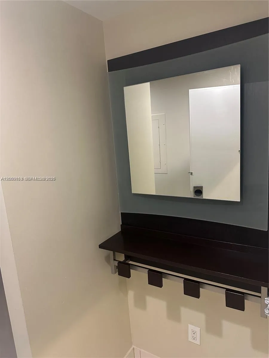 5300 NW 87th #1007 Doral, FL 33178