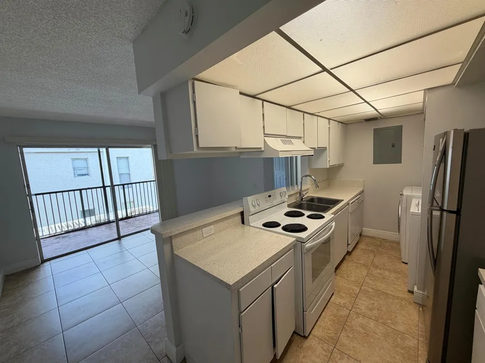 4419 TREEHOUSE LANE #C Tamarac, FL 33319