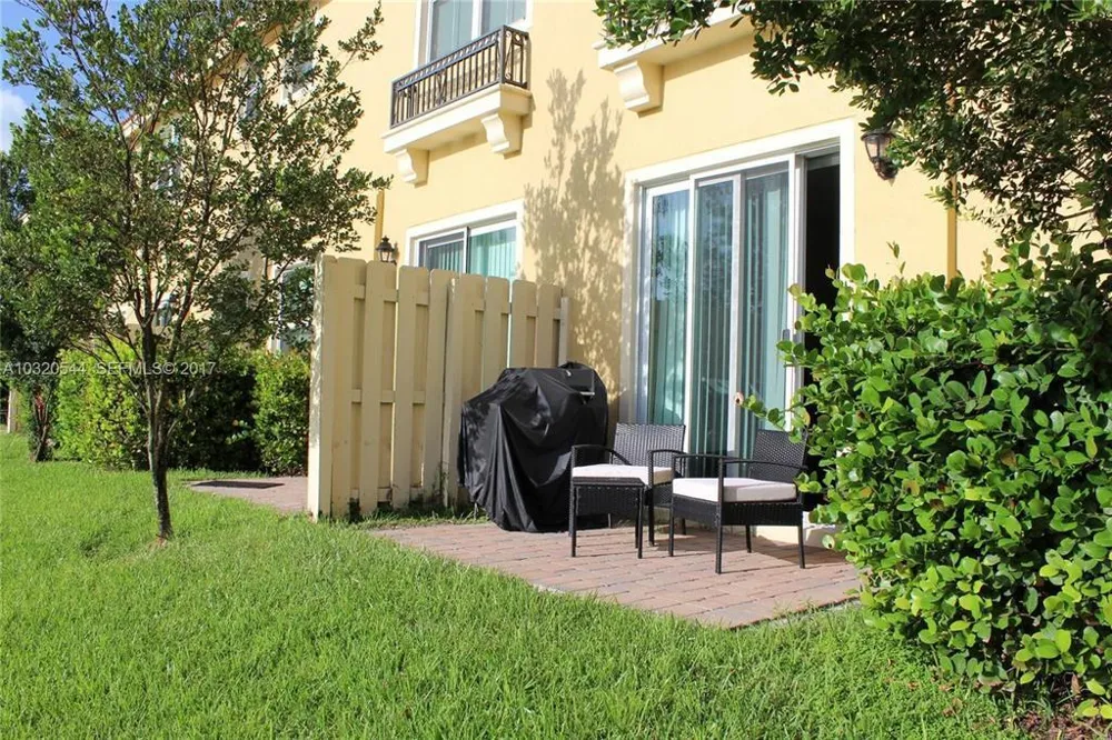2851 W PROSPECT ROAD #1308 Tamarac, FL 33309