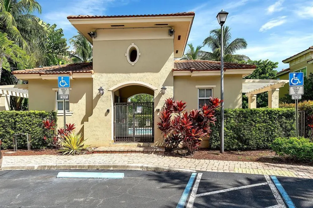 2851 W PROSPECT ROAD #1308 Tamarac, FL 33309