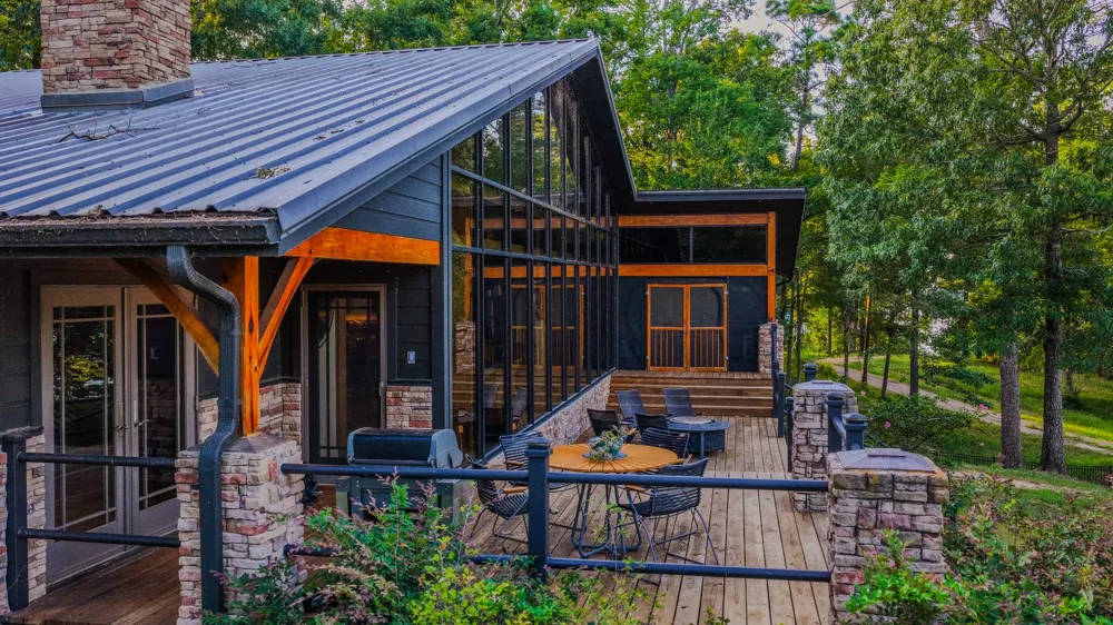 179 County Road 2790 Shelbyville, TX 75973