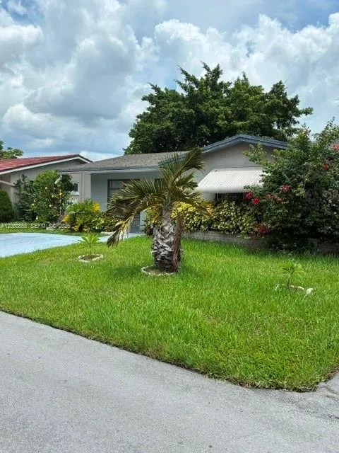 7311 NW 57th Dr