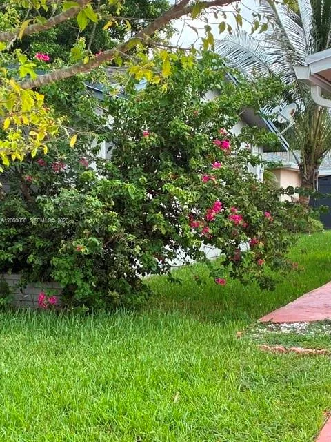 7311 NW 57th Dr Tamarac, FL 33321
