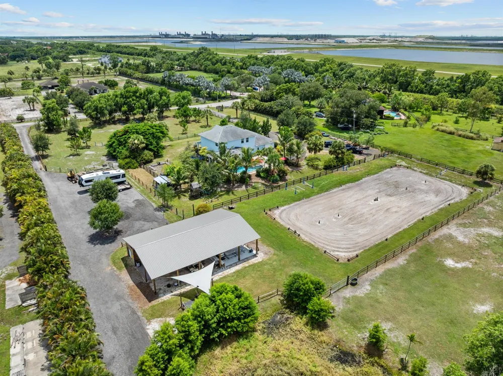 19925 Black Falcon Road Loxahatchee, FL 33470