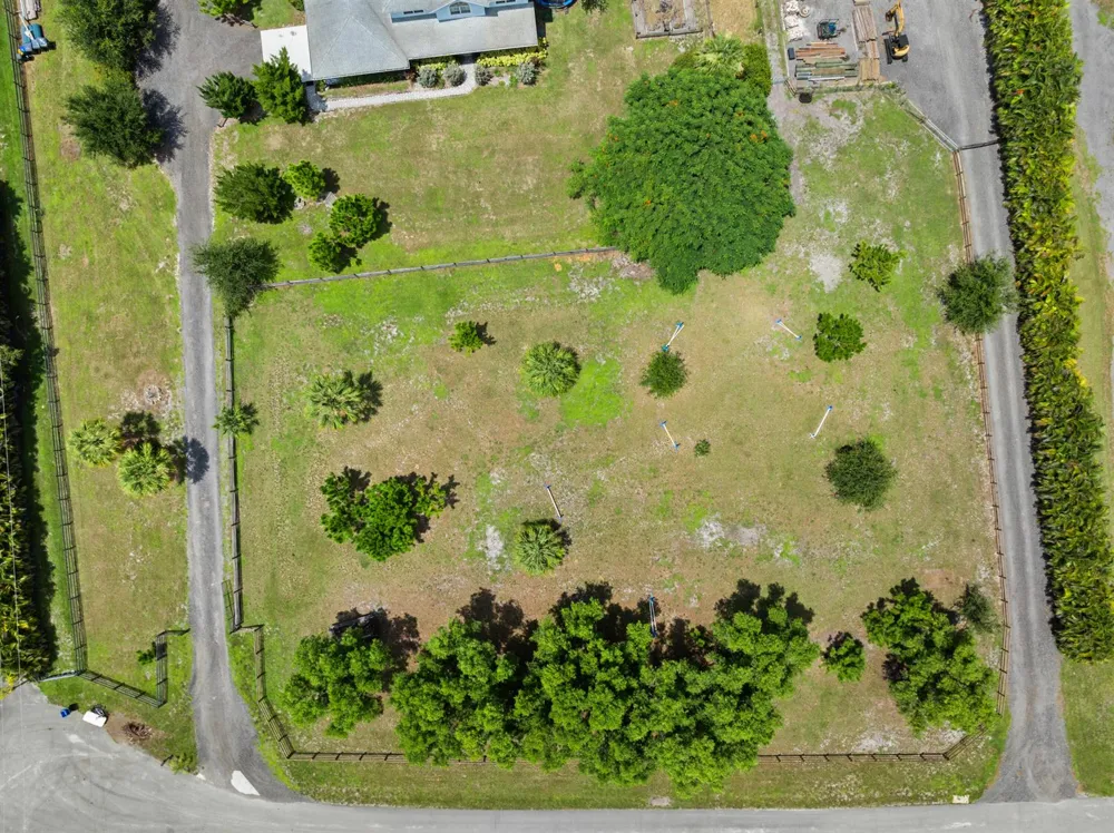 19925 Black Falcon Road Loxahatchee, FL 33470