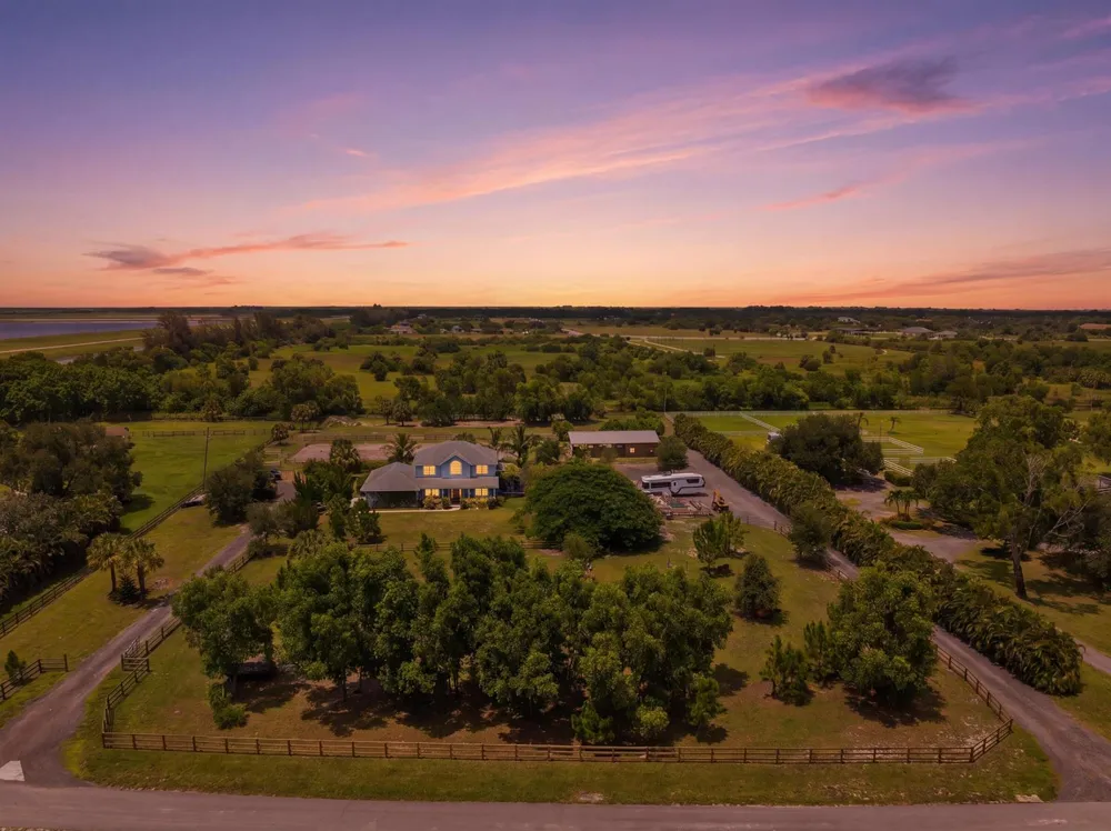 19925 Black Falcon Road Loxahatchee, FL 33470
