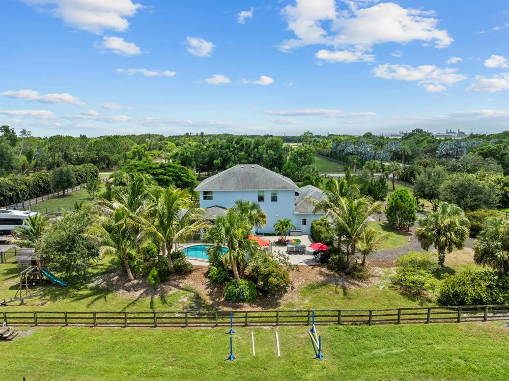 19925 Black Falcon Road Loxahatchee, FL 33470