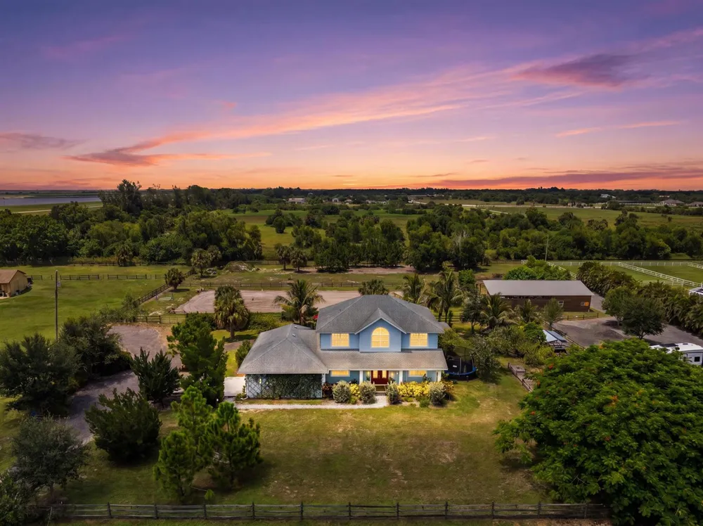 19925 Black Falcon Road Loxahatchee, FL 33470