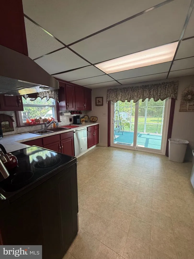 131 MAPLE AVENUE Cedarville, NJ 08311