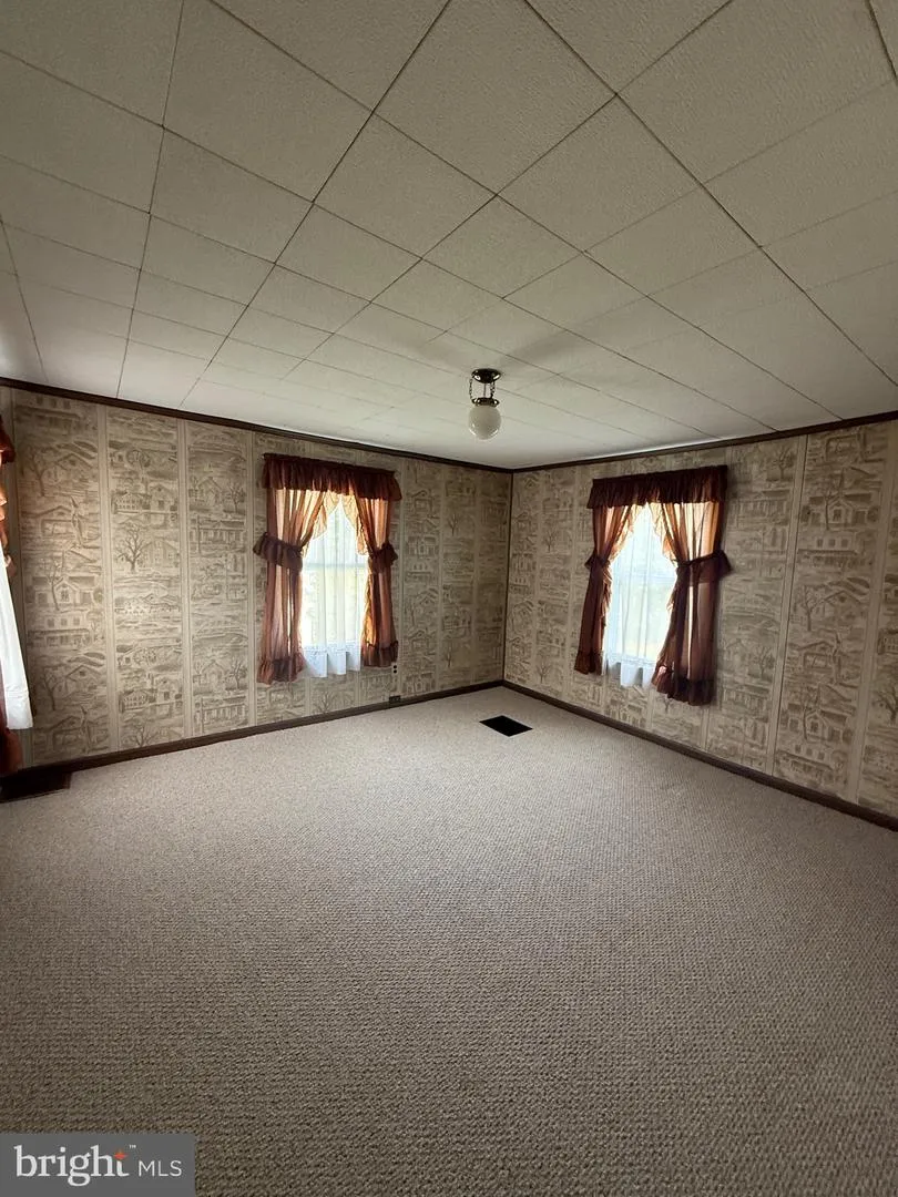 131 MAPLE AVENUE Cedarville, NJ 08311