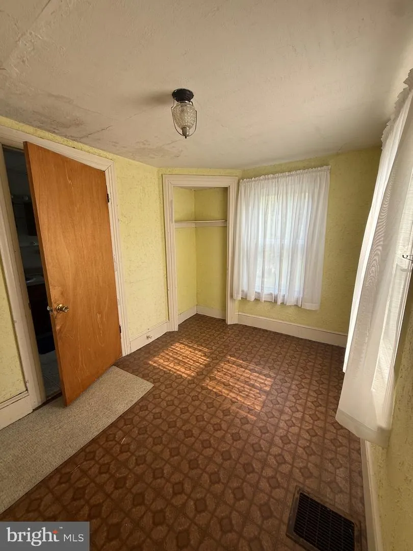 131 MAPLE AVENUE Cedarville, NJ 08311