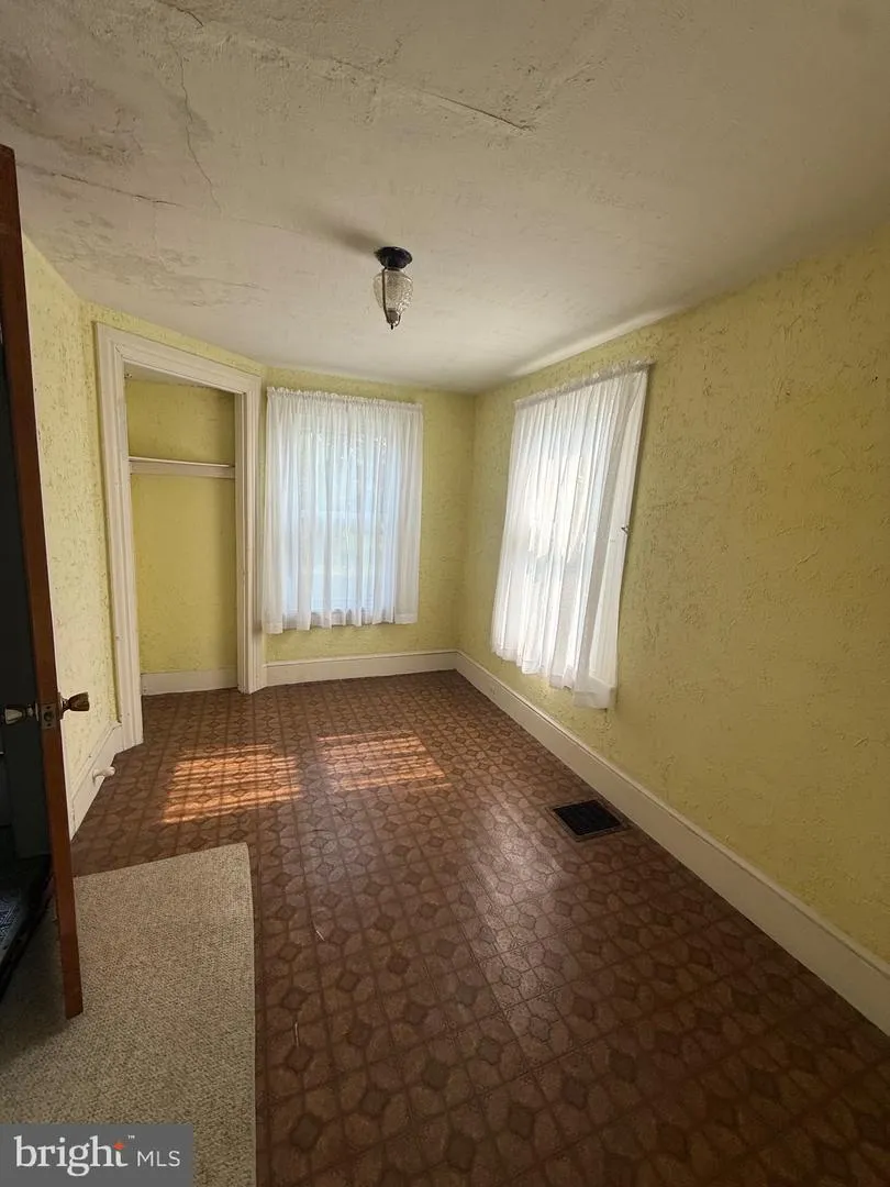131 MAPLE AVENUE Cedarville, NJ 08311