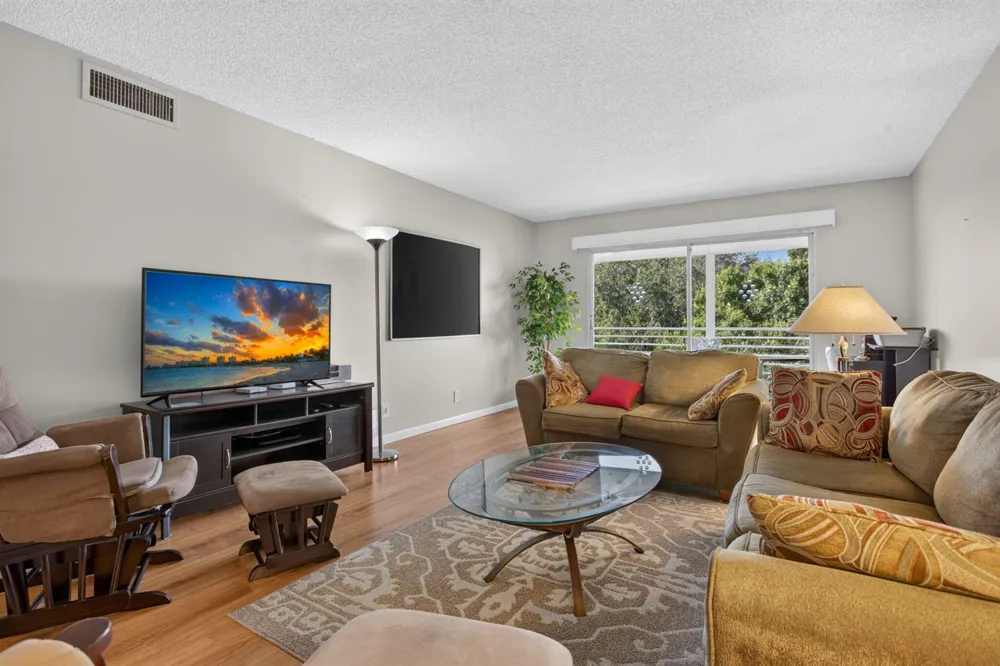 2301 LUCAYA LANE #D4 Coconut Creek, FL 33066