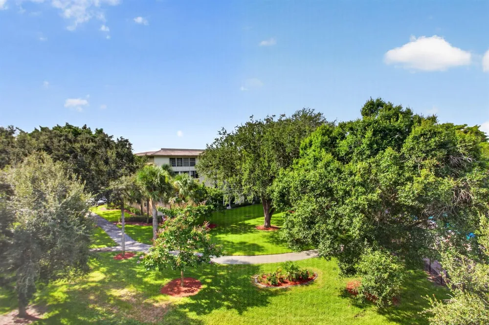 2301 LUCAYA LANE #D4 Coconut Creek, FL 33066