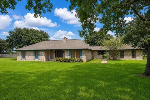 8696 Moravian Drive