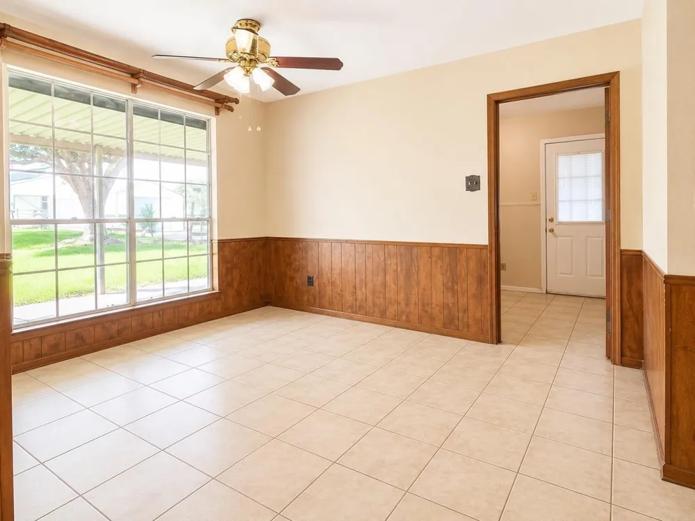 8696 Moravian Drive Sealy, TX 77474