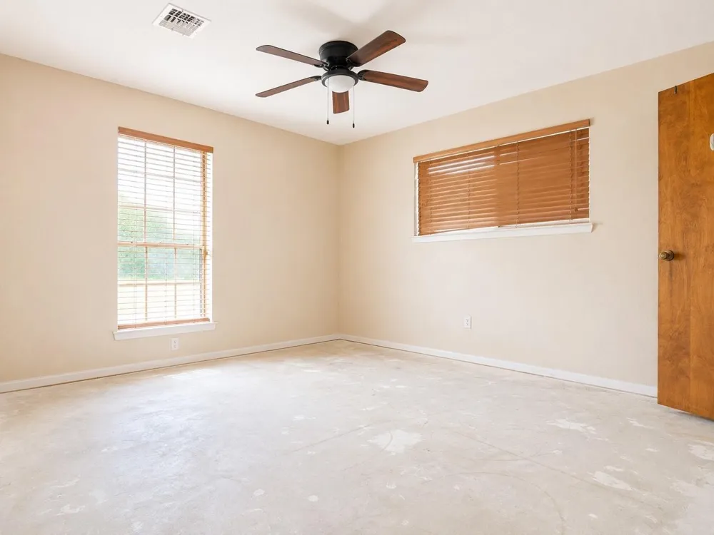 8696 Moravian Drive Sealy, TX 77474