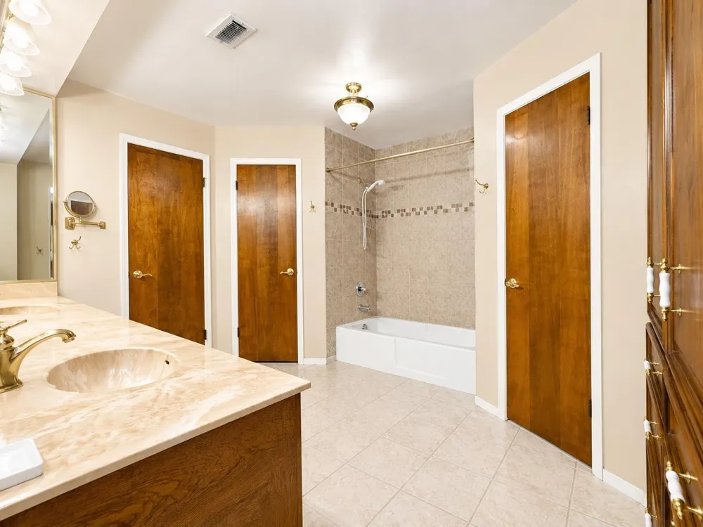 8696 Moravian Drive Sealy, TX 77474