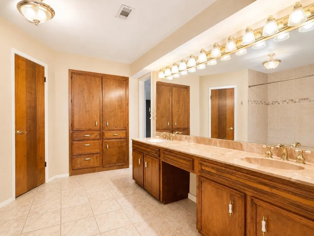8696 Moravian Drive Sealy, TX 77474