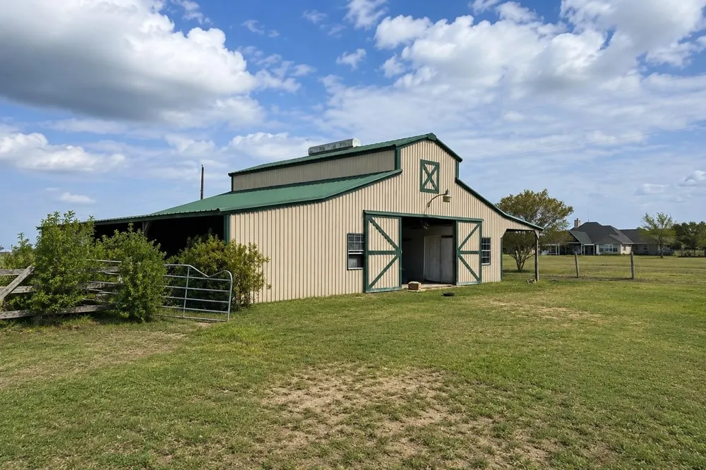 8696 Moravian Drive Sealy, TX 77474