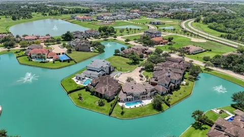 5623 Waters Landing Lane