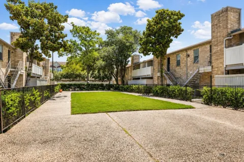 8243 Creekbend Drive #8243