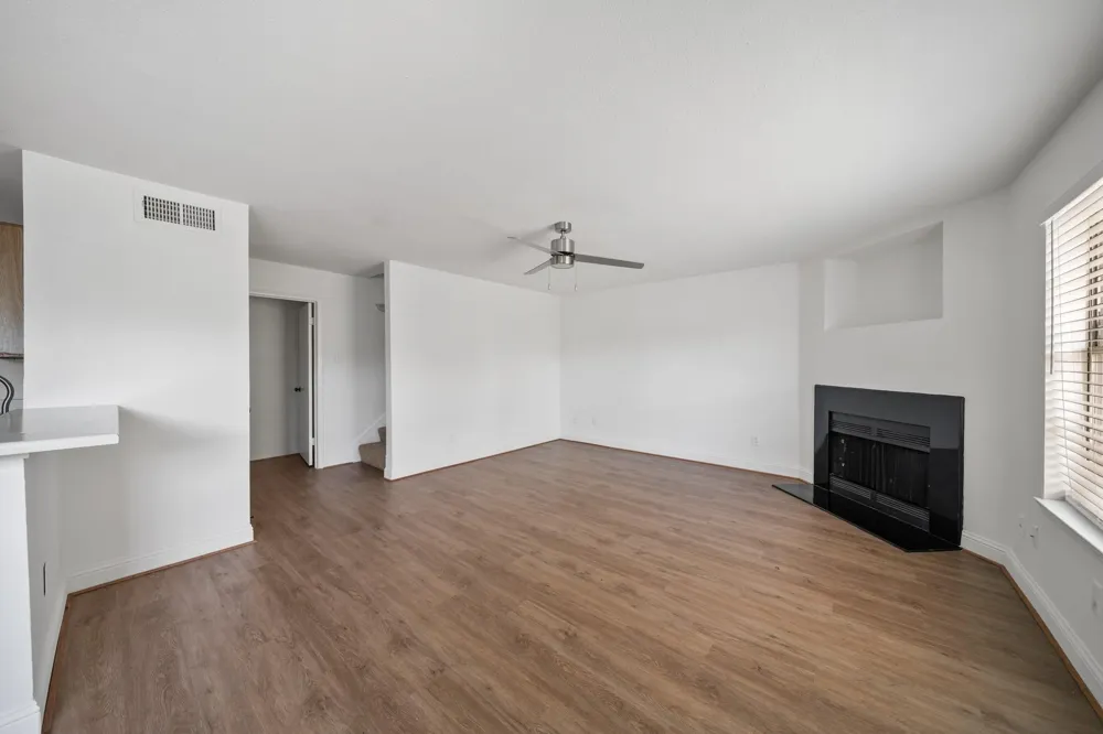8243 Creekbend Drive #8243 Houston, TX 77071