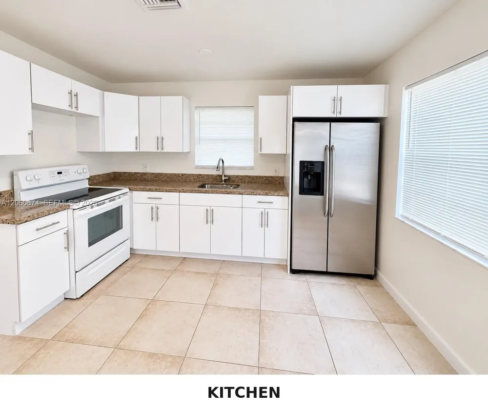 4073 SW 52nd St #s Dania Beach, FL 33314