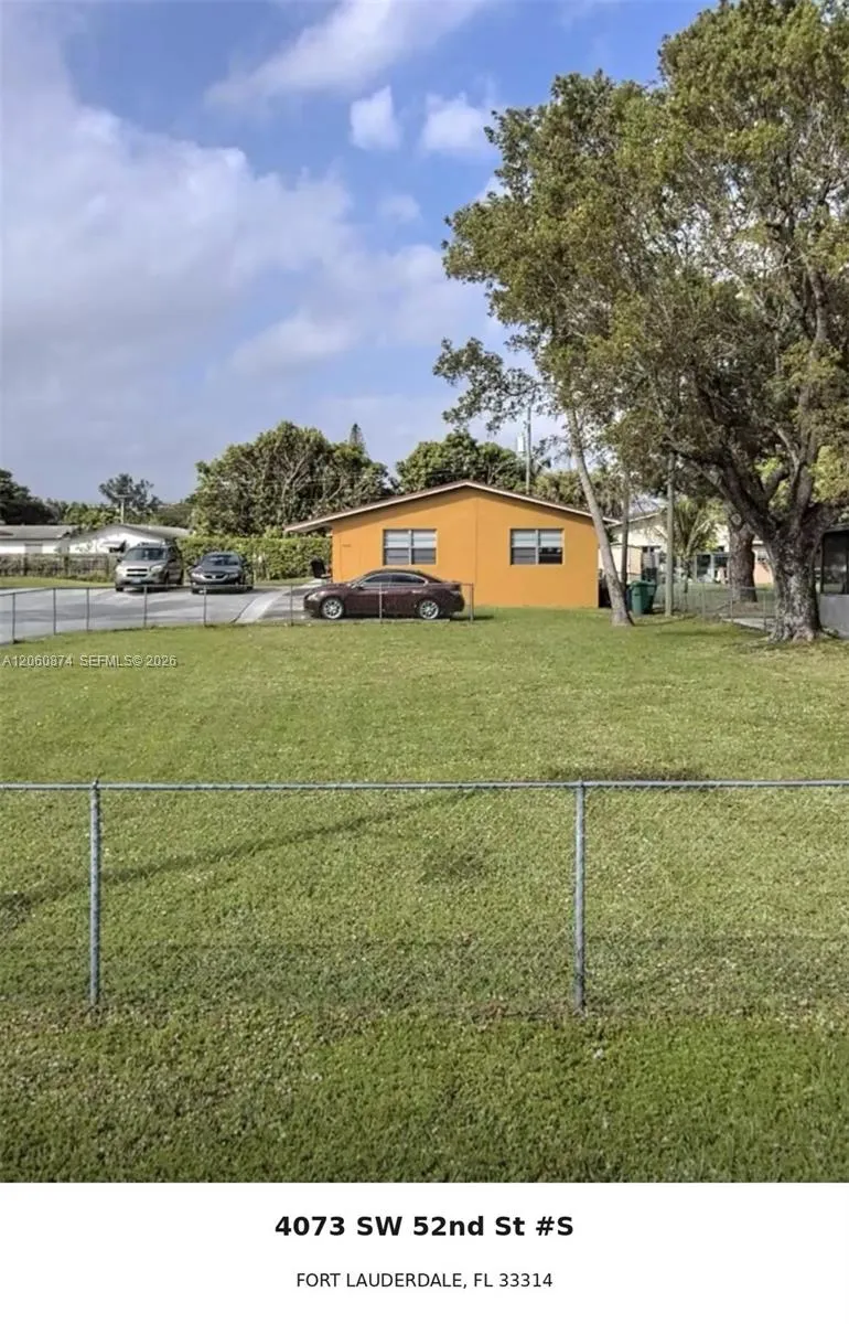 4073 SW 52nd St #s Dania Beach, FL 33314