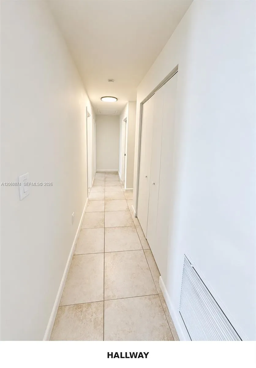 4073 SW 52nd St #s Dania Beach, FL 33314