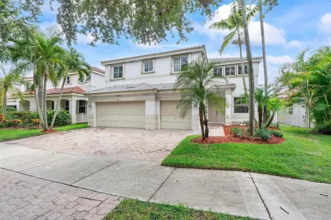 4389 Laurel Ridge Cir