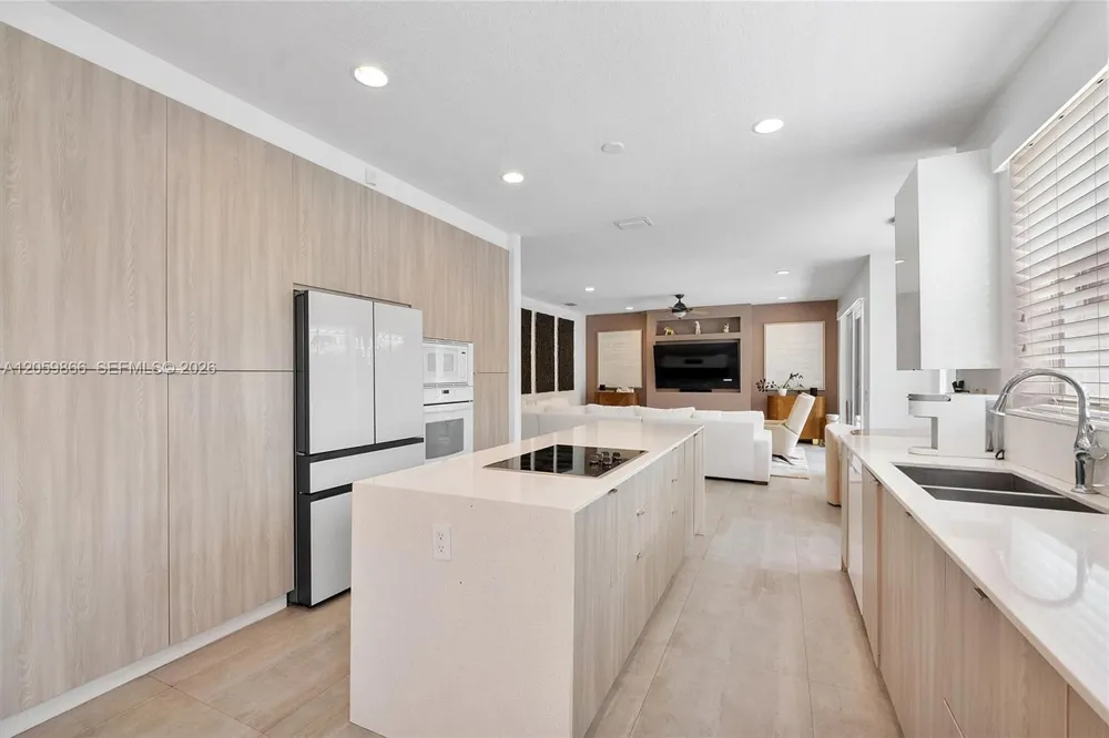 4389 Laurel Ridge Cir Weston, FL 33331