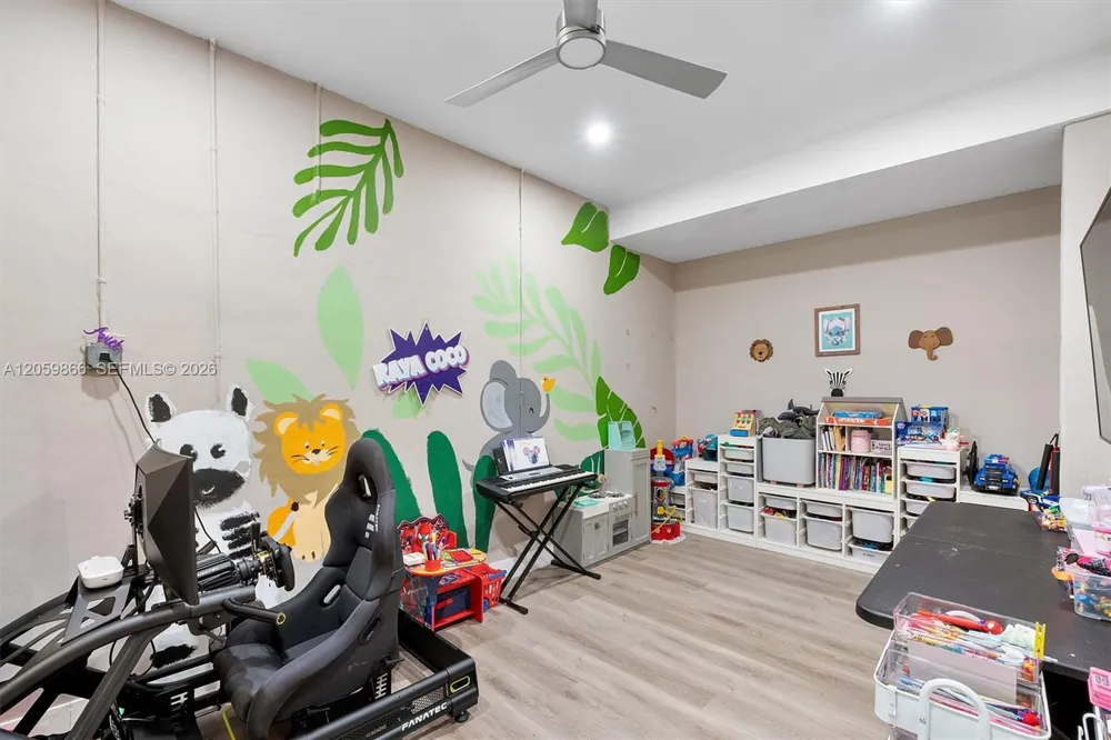 4389 Laurel Ridge Cir Weston, FL 33331