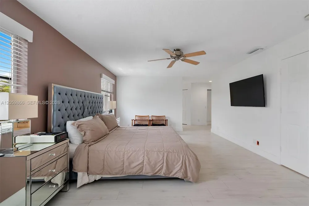 4389 Laurel Ridge Cir Weston, FL 33331