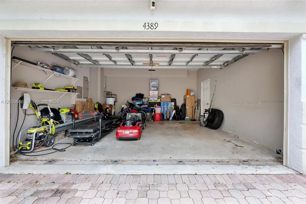 4389 Laurel Ridge Cir Weston, FL 33331