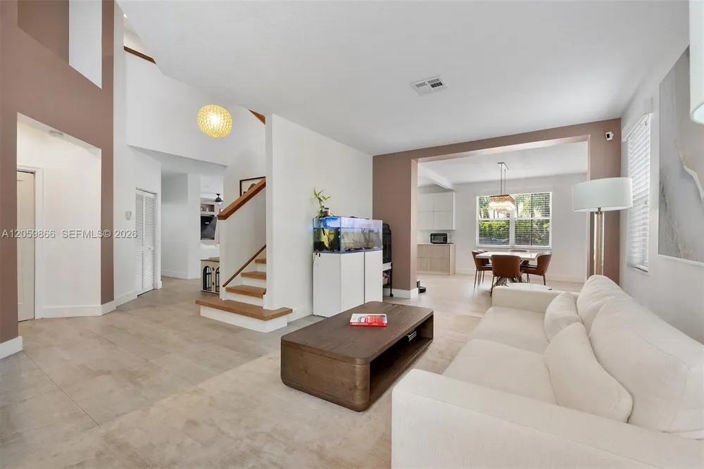 4389 Laurel Ridge Cir Weston, FL 33331