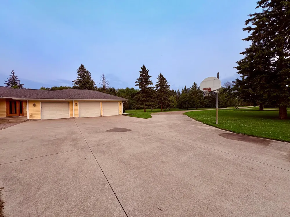 59366 330th Street Warroad, MN 56763